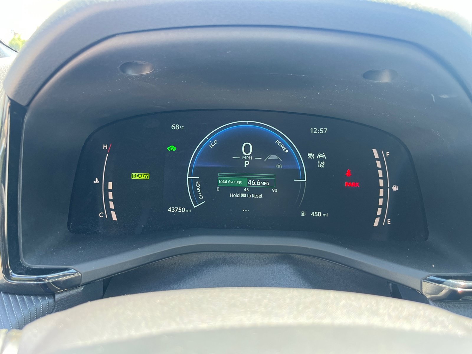 Used 2025 Toyota Camry SE FWD image 13