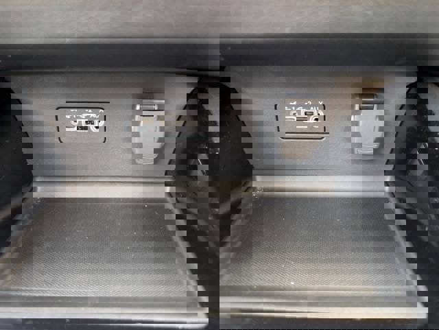 Used 2022 Nissan Altima 2.5 SV w/ SV Premium Package image 13