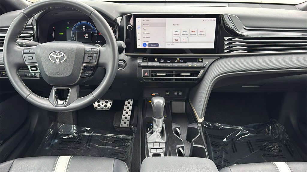Certified 2025 Toyota Camry SE image 33