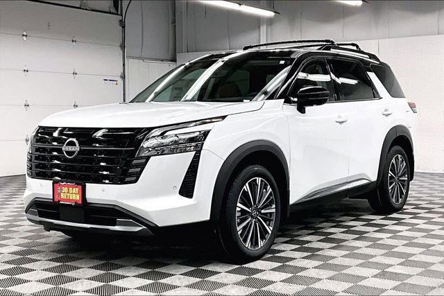 New 2026 Nissan Pathfinder Platinum image 2