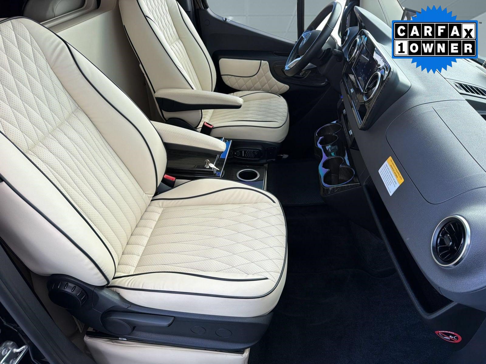 Used 2025 Mercedes-Benz Sprinter 3500 image 29