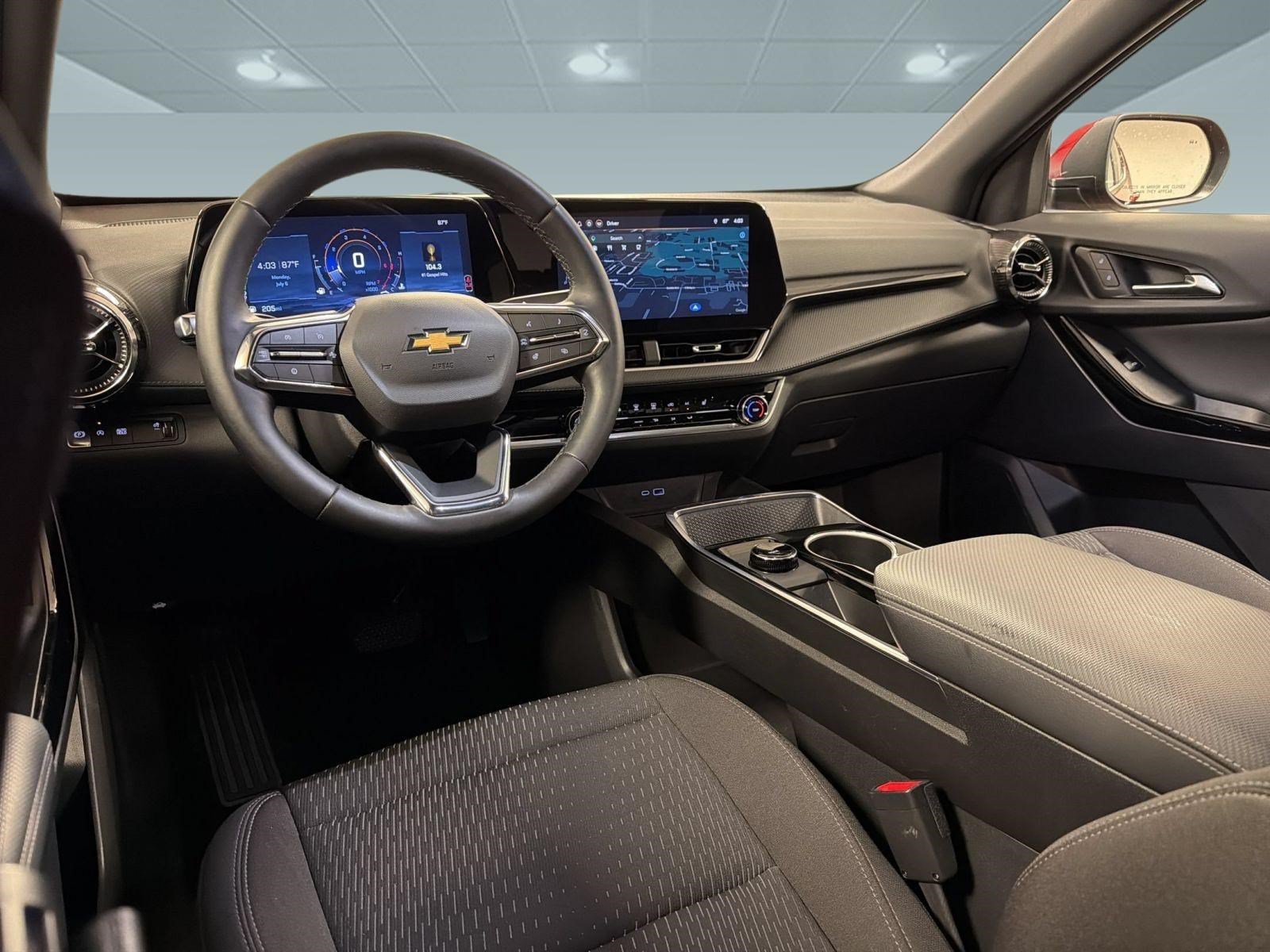 Used 2026 Chevrolet Equinox LT FWD image 29