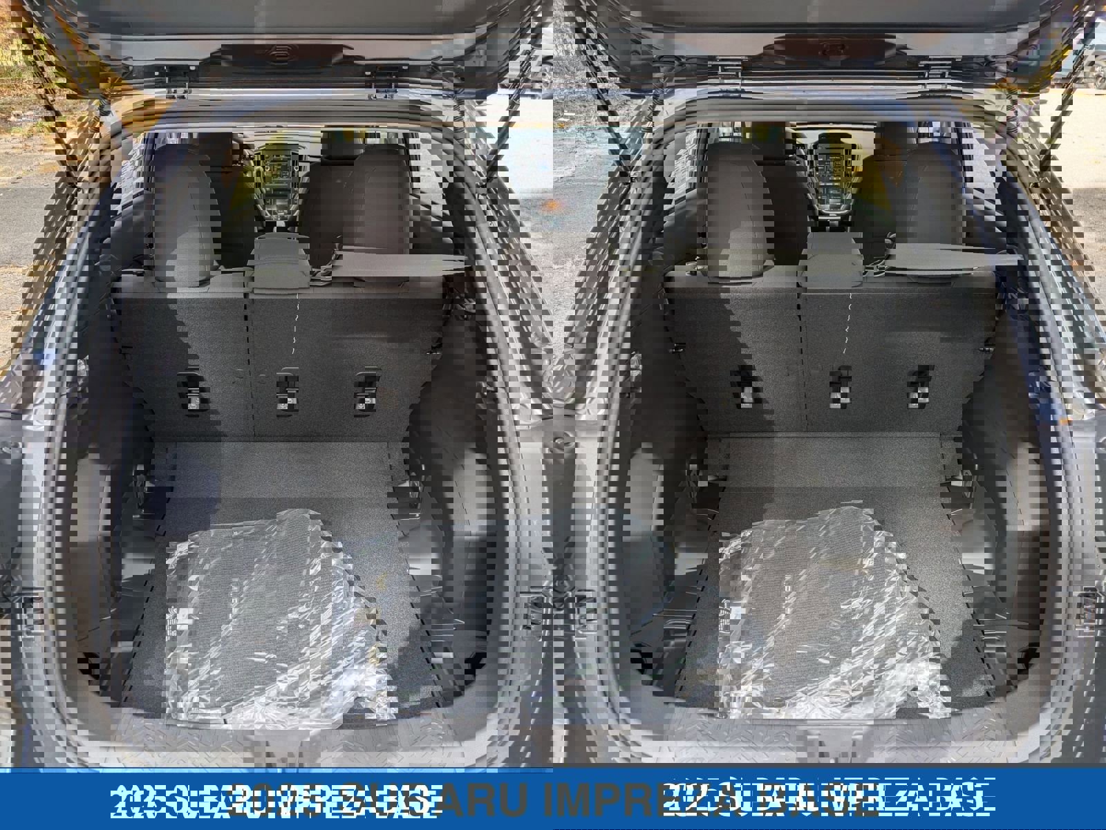 Certified 2025 Subaru Impreza 2.0i image 17