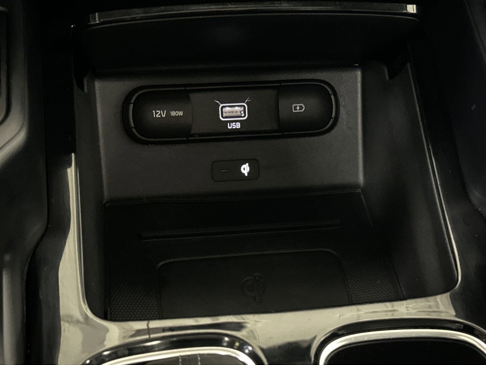 Used 2022 Kia Telluride S image 28