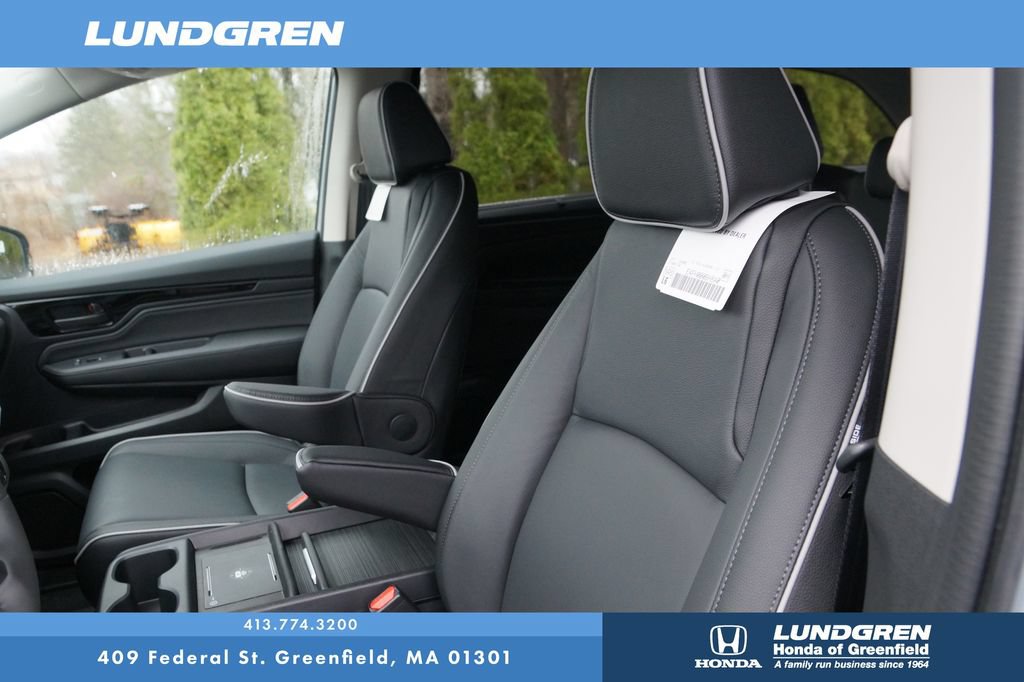New 2026 Honda Odyssey Touring image 11