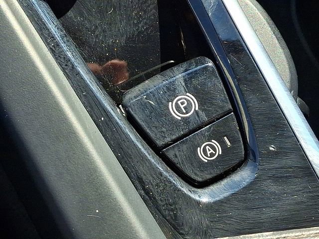 Used 2024 Volvo XC60 B5 Plus w/ Protection Package Premier image 30