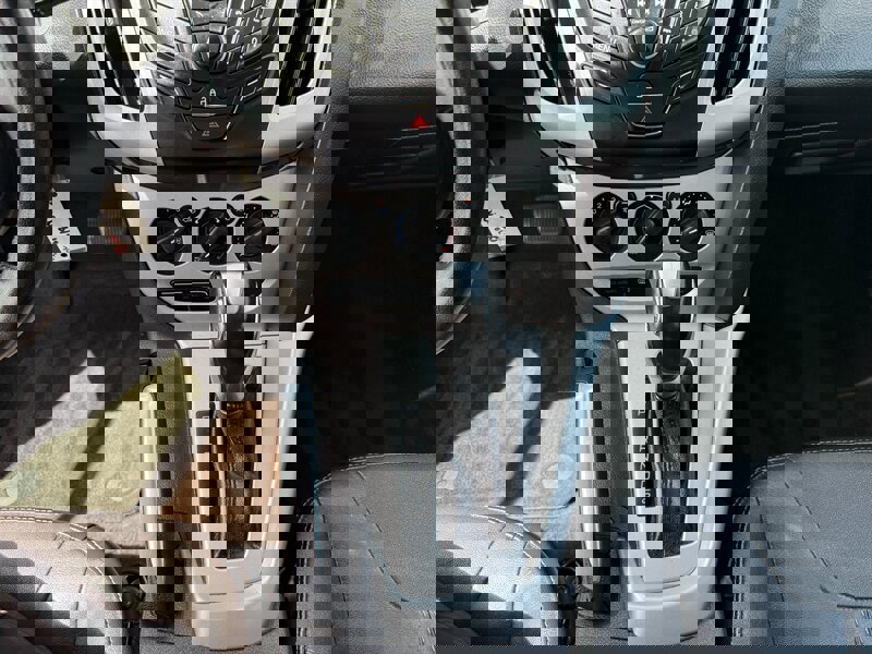 Used 2013 Ford Focus SE image 20