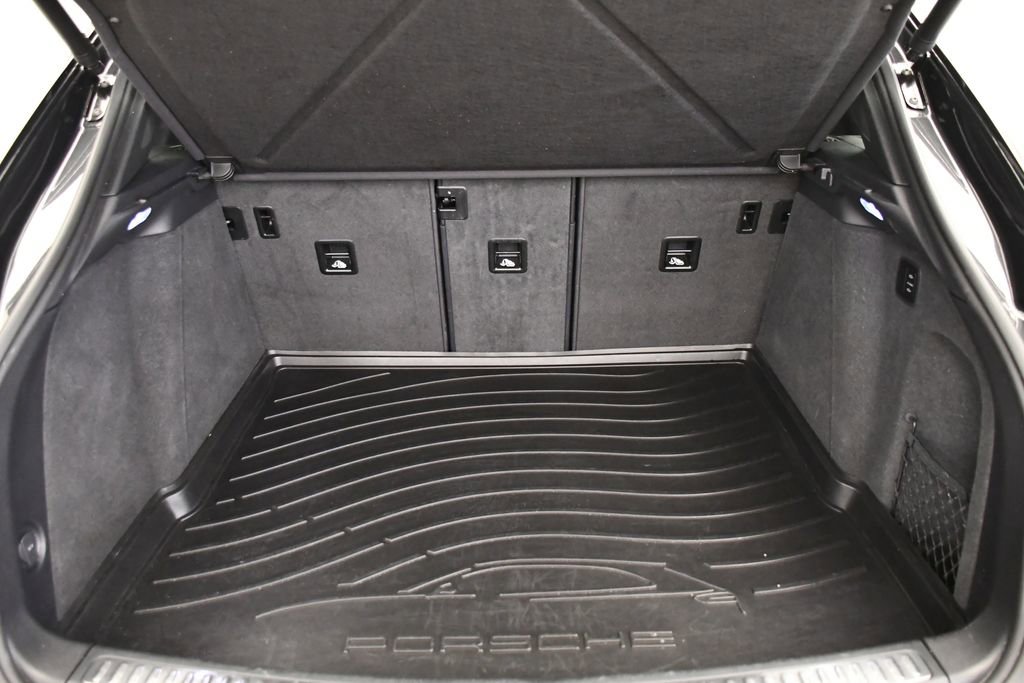 Used 2024 Porsche Macan S image 59