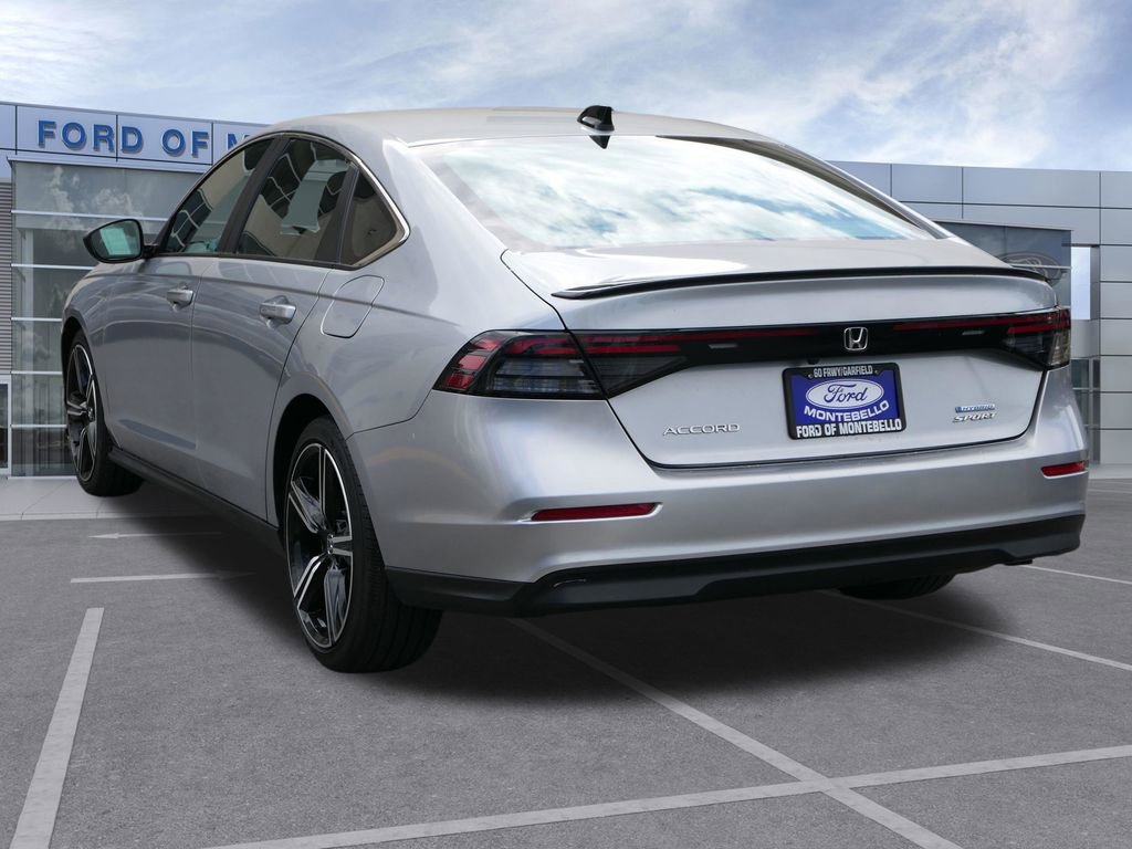 Used 2024 Honda Accord Sport image 6