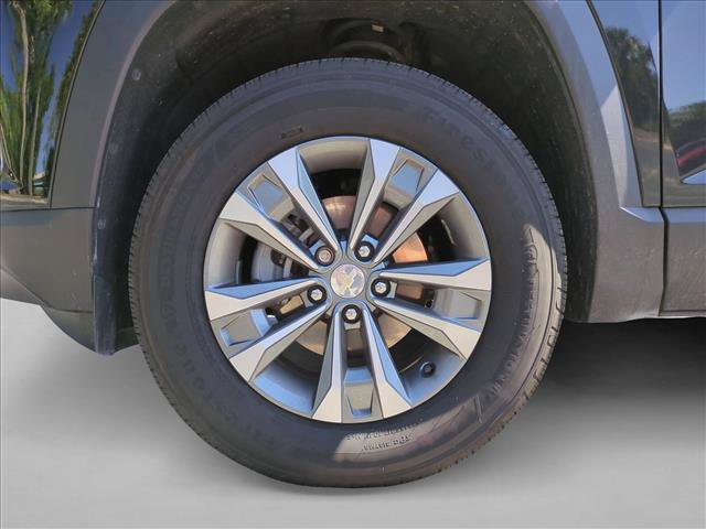 Used 2026 Chevrolet Equinox LT FWD image 13