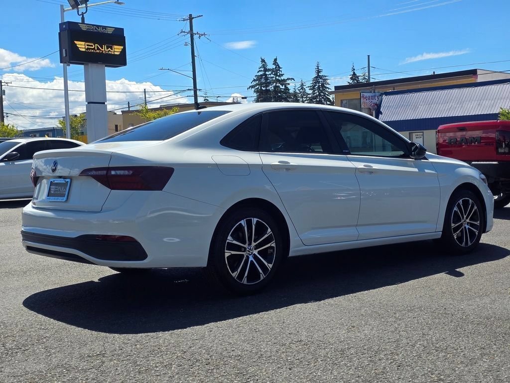 Used 2023 Volkswagen Jetta Sport FWD image 6