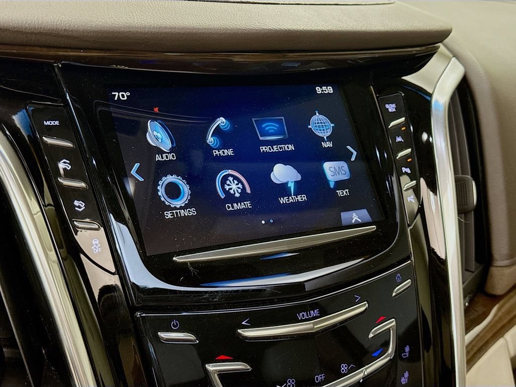 Used 2017 Cadillac Escalade ESV Luxury AWD/4WD image 15