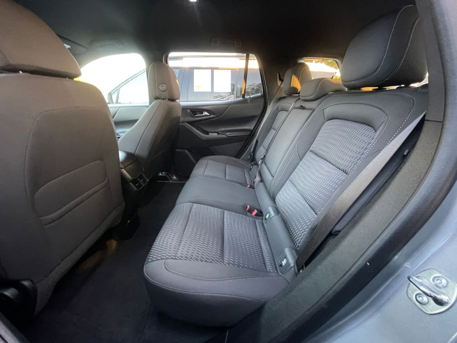 Used 2025 Chevrolet Equinox LT image 25