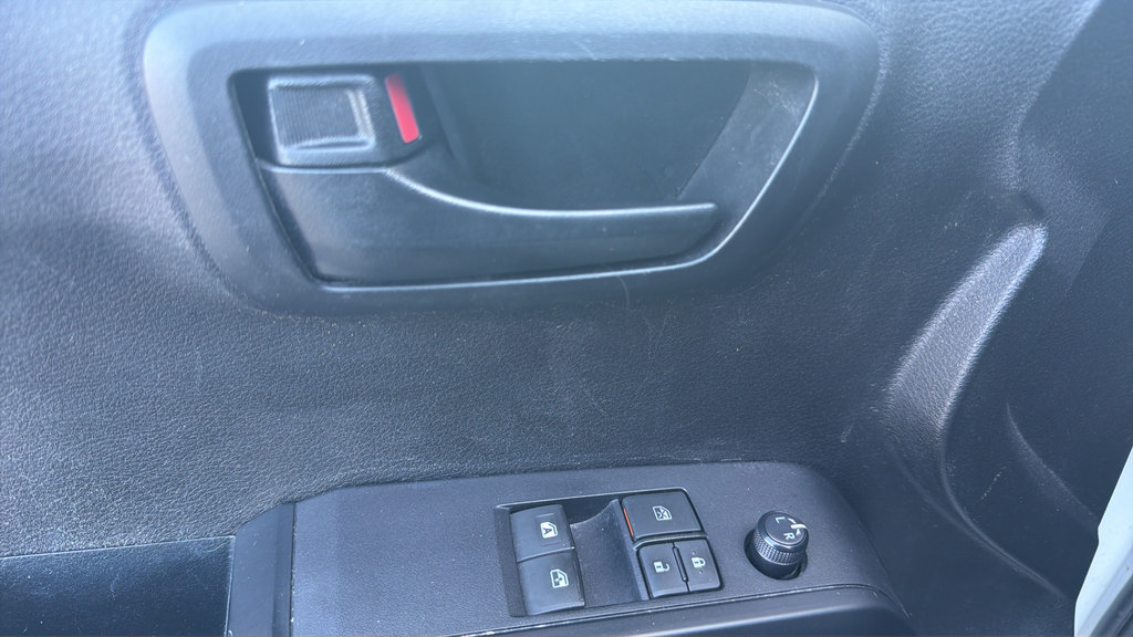 Used 2022 Toyota Tacoma SR RWD image 19