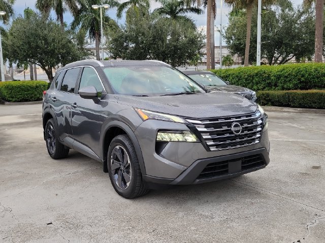 Used 2025 Nissan Rogue SV w/ SV Premium Package