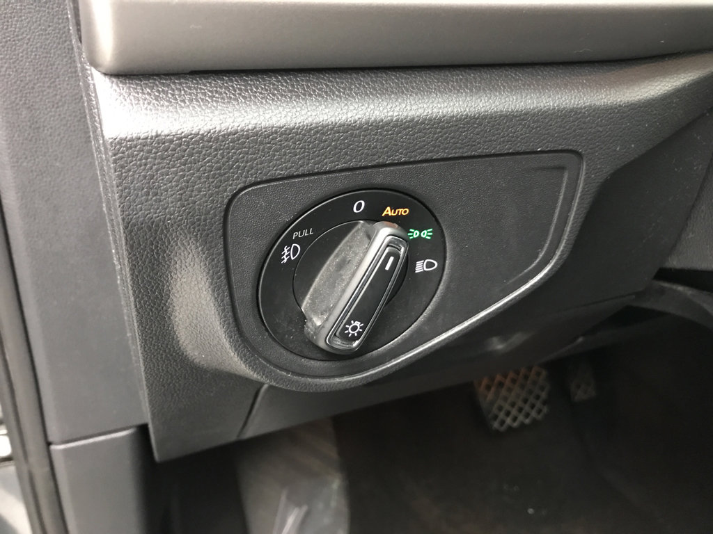 Used 2020 Volkswagen Atlas SE w/ Panoramic Sunroof Package image 9