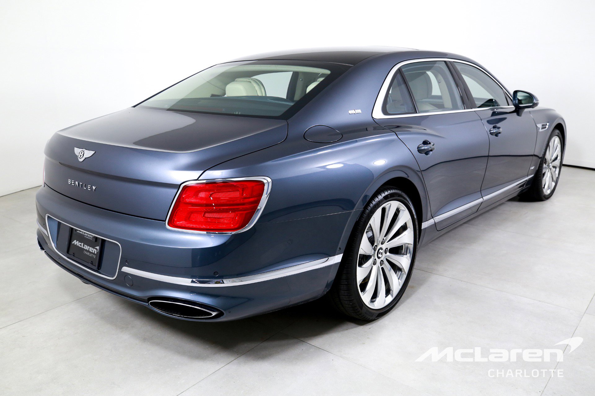 Used 2021 Bentley Flying Spur W12 w/ First Edition Specification image 8
