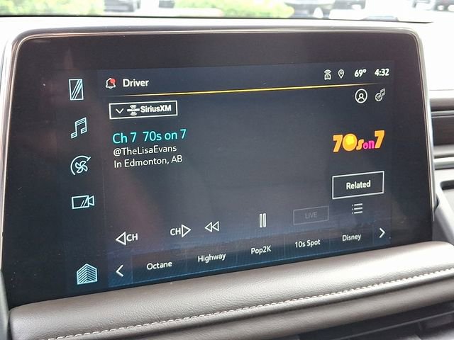 Used 2022 Chevrolet Suburban LT image 23