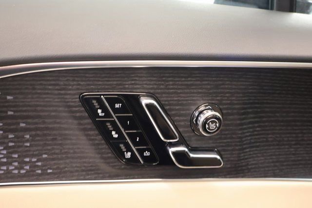 New 2026 Cadillac Lyriq V image 11