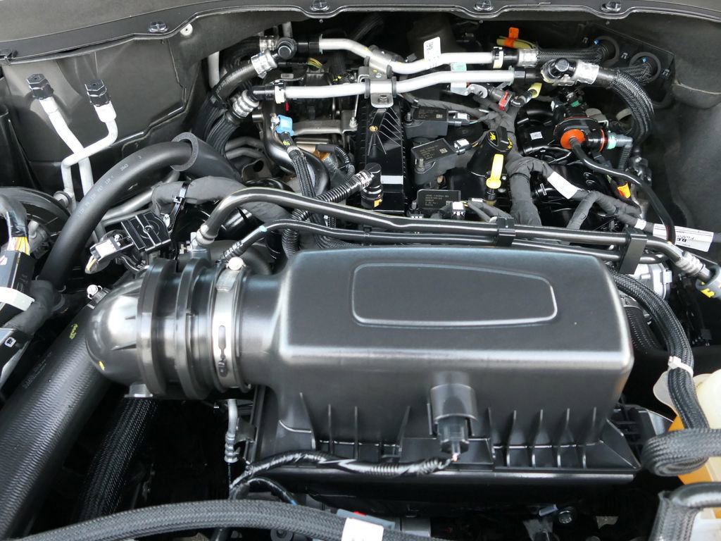 Used 2024 Ford Explorer XLT w/ Equipment Group 202A image 30