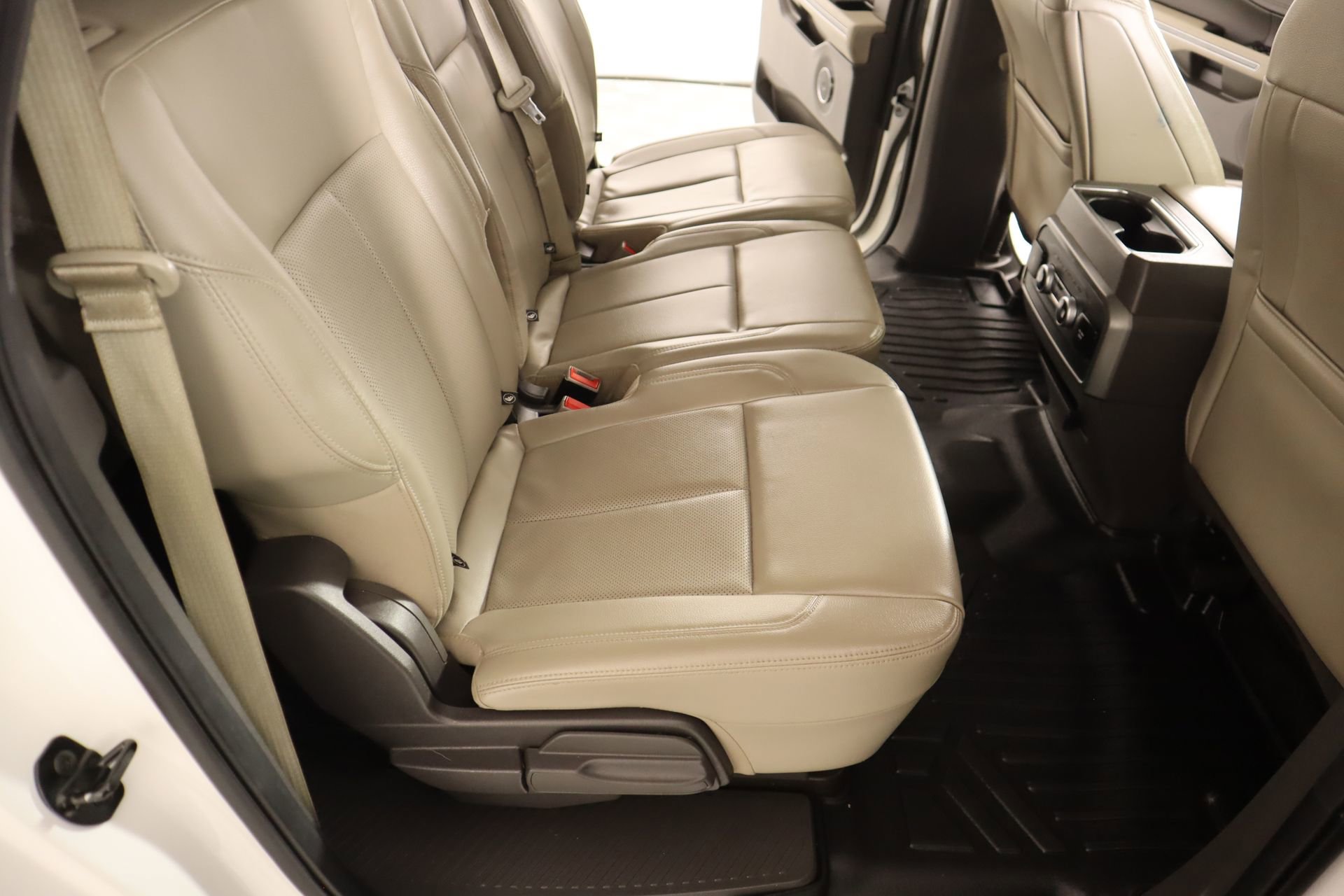 Used 2021 Ford Expedition Max XLT image 16