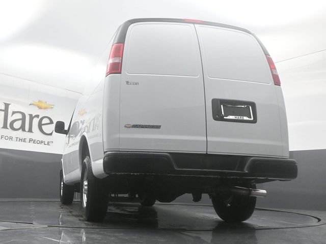 New 2026 Chevrolet Express 2500 w/ Driver Convenience Package RWD image 33
