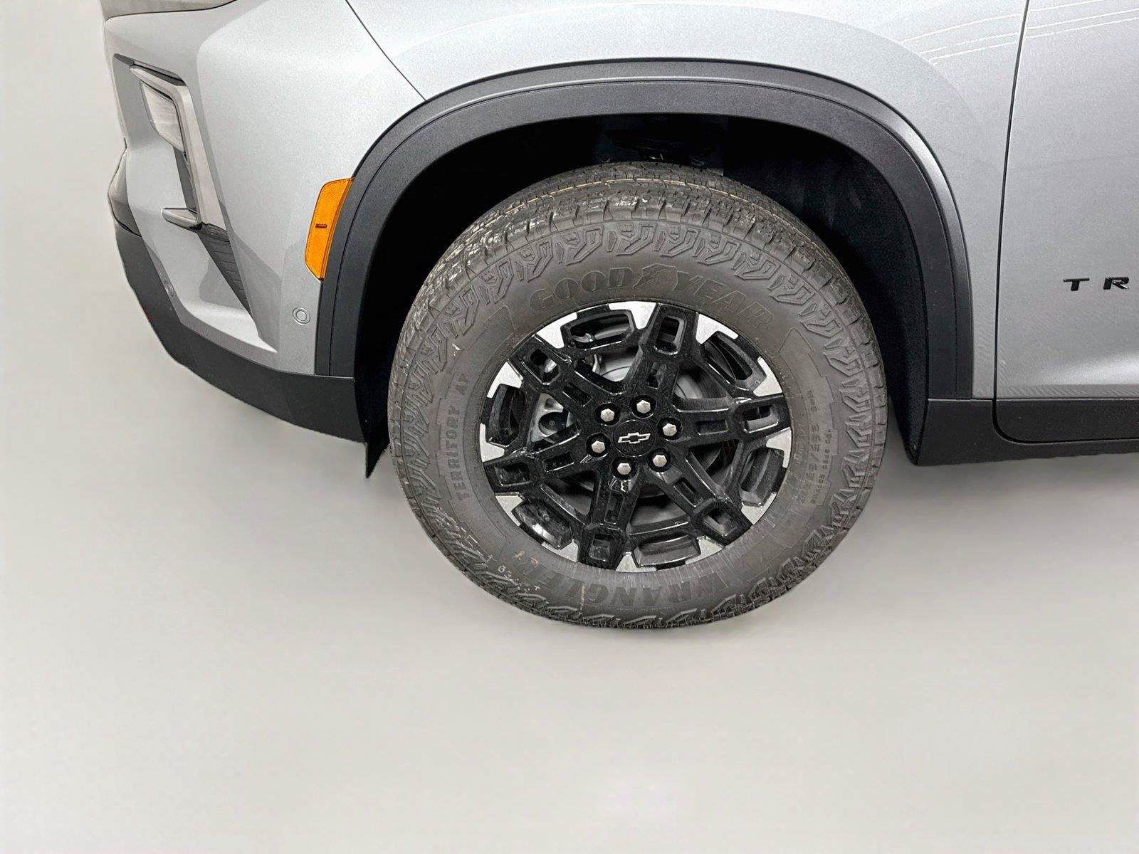 New 2027 Chevrolet Traverse Z71 w/ Enhanced Driving Package AWD/4WD image 26