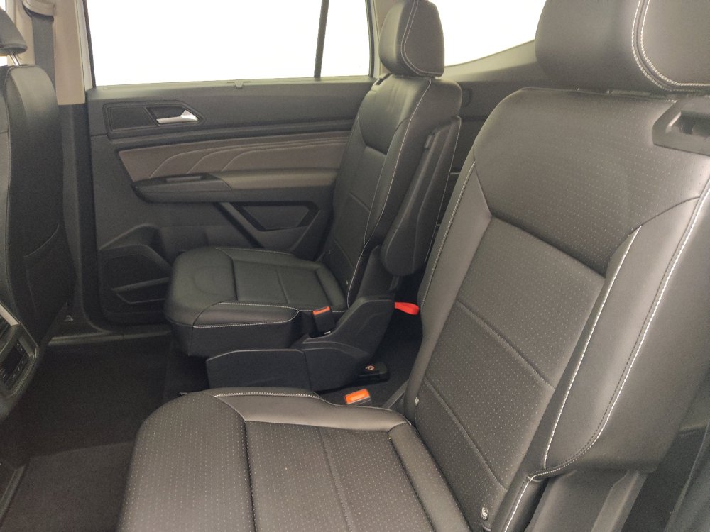 Used 2023 Volkswagen Atlas SE w/ Panoramic Sunroof Package FWD image 18