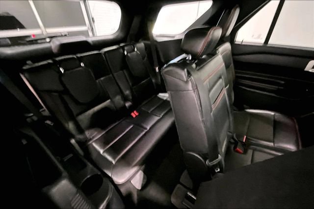Used 2022 Ford Explorer ST-Line w/ Class IV Trailer Tow Package AWD/4WD image 33