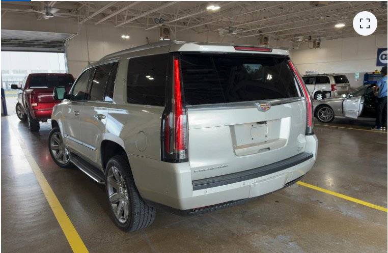Used 2017 Cadillac Escalade Luxury image 5