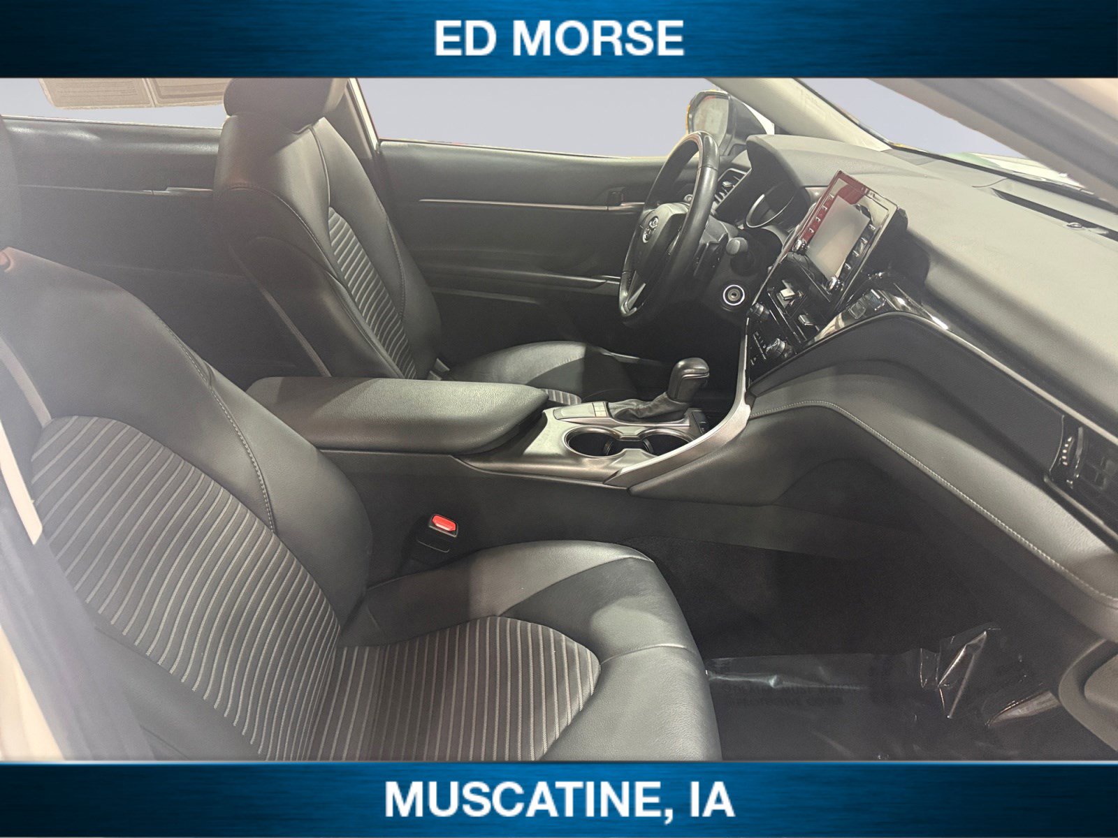 Used 2024 Toyota Camry SE image 15