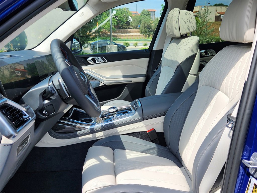 New 2026 BMW X7 M60i image 9