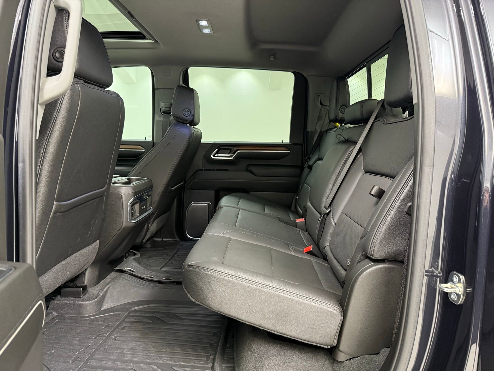 Used 2024 GMC Sierra 2500 Denali w/ Denali Reserve Package image 28