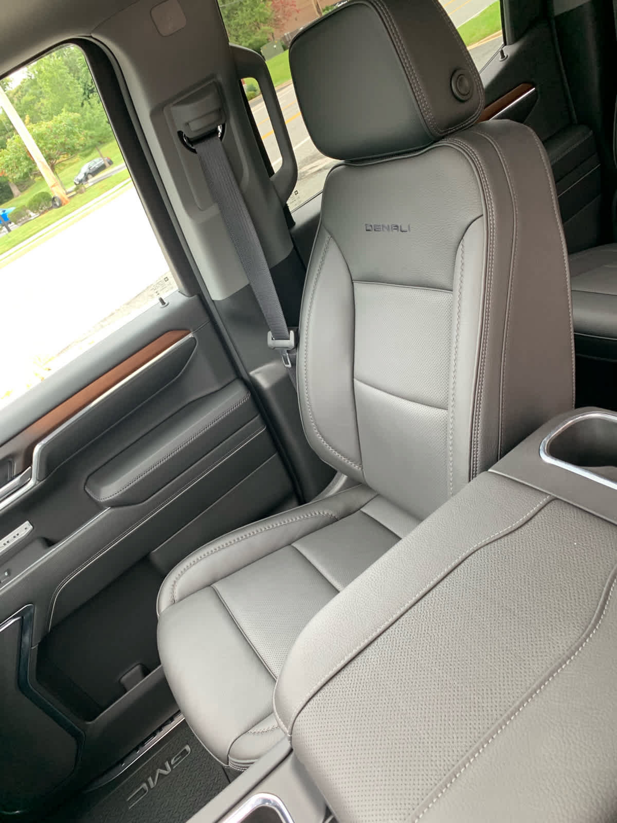 Used 2024 GMC Sierra 1500 Denali w/ Denali Reserve Package AWD/4WD image 20