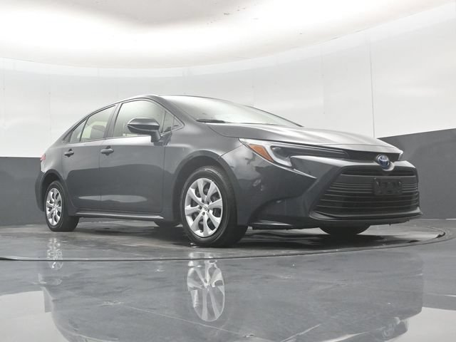 Used 2025 Toyota Corolla LE FWD image 51