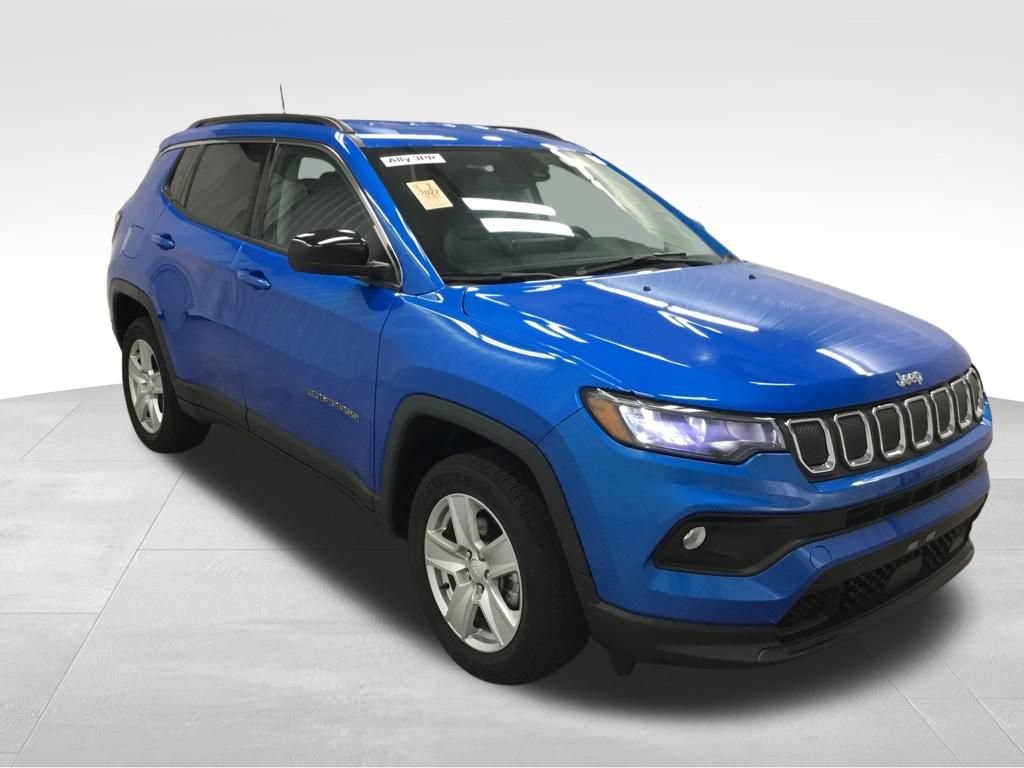 Used 2022 Jeep Compass Latitude AWD/4WD image 4