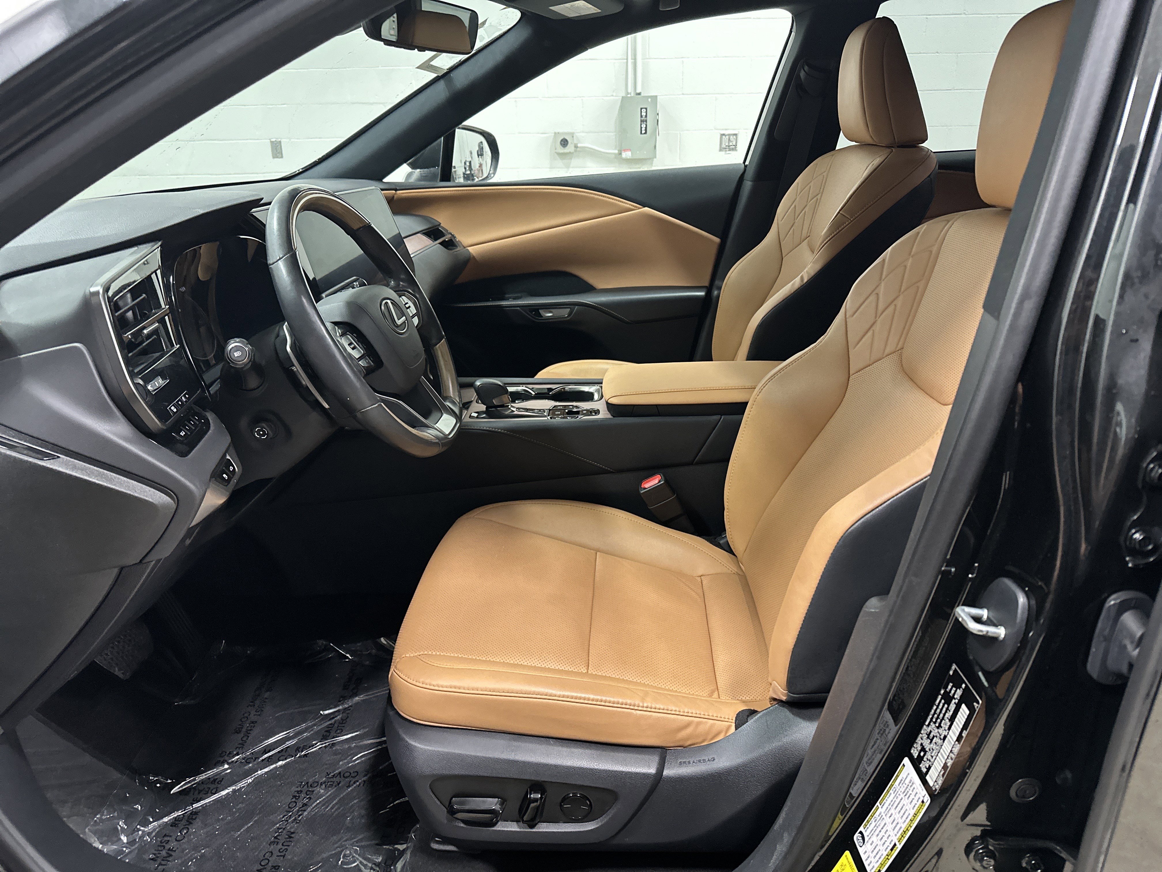 Used 2023 Lexus RX 350 Premium w/ Accessory Package image 16