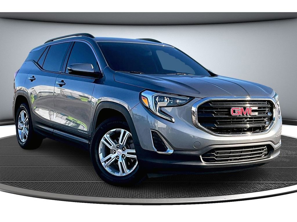 Used 2019 GMC Terrain SLE w/ Driver Convenience Package image 2