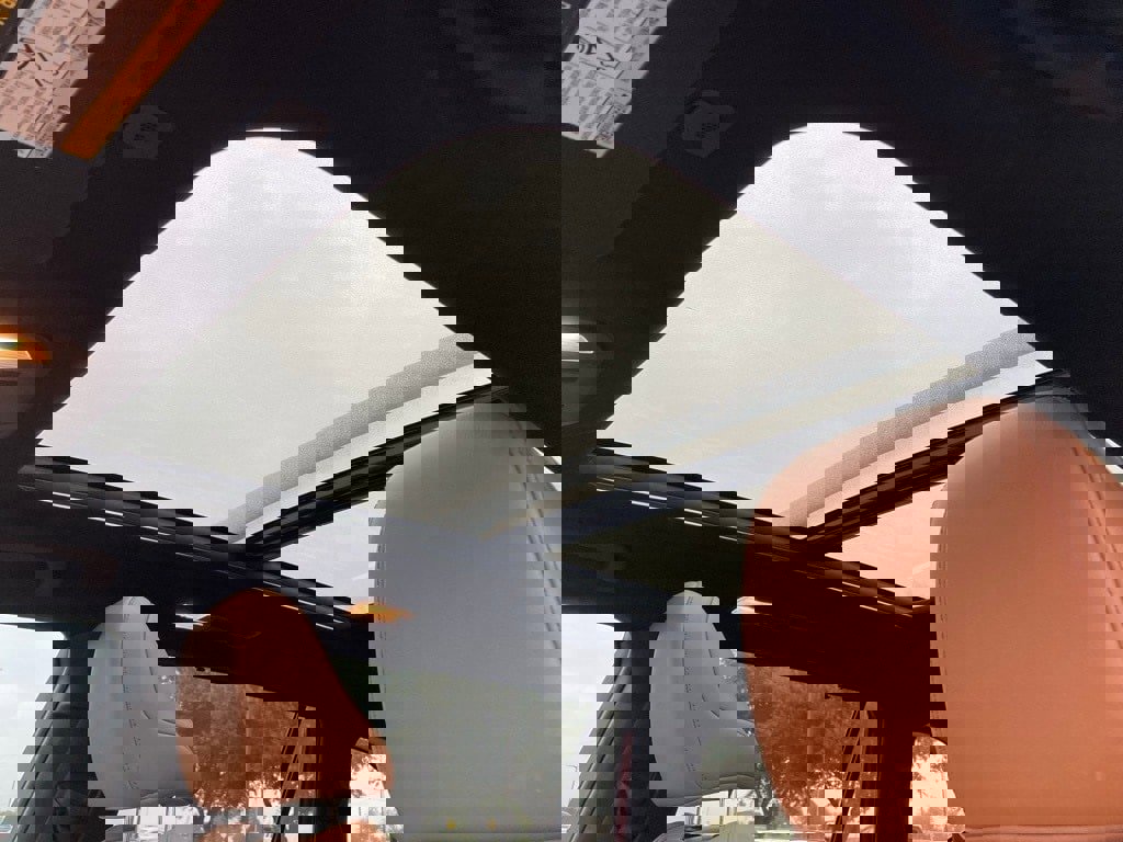 Used 2024 Toyota Highlander Platinum image 14