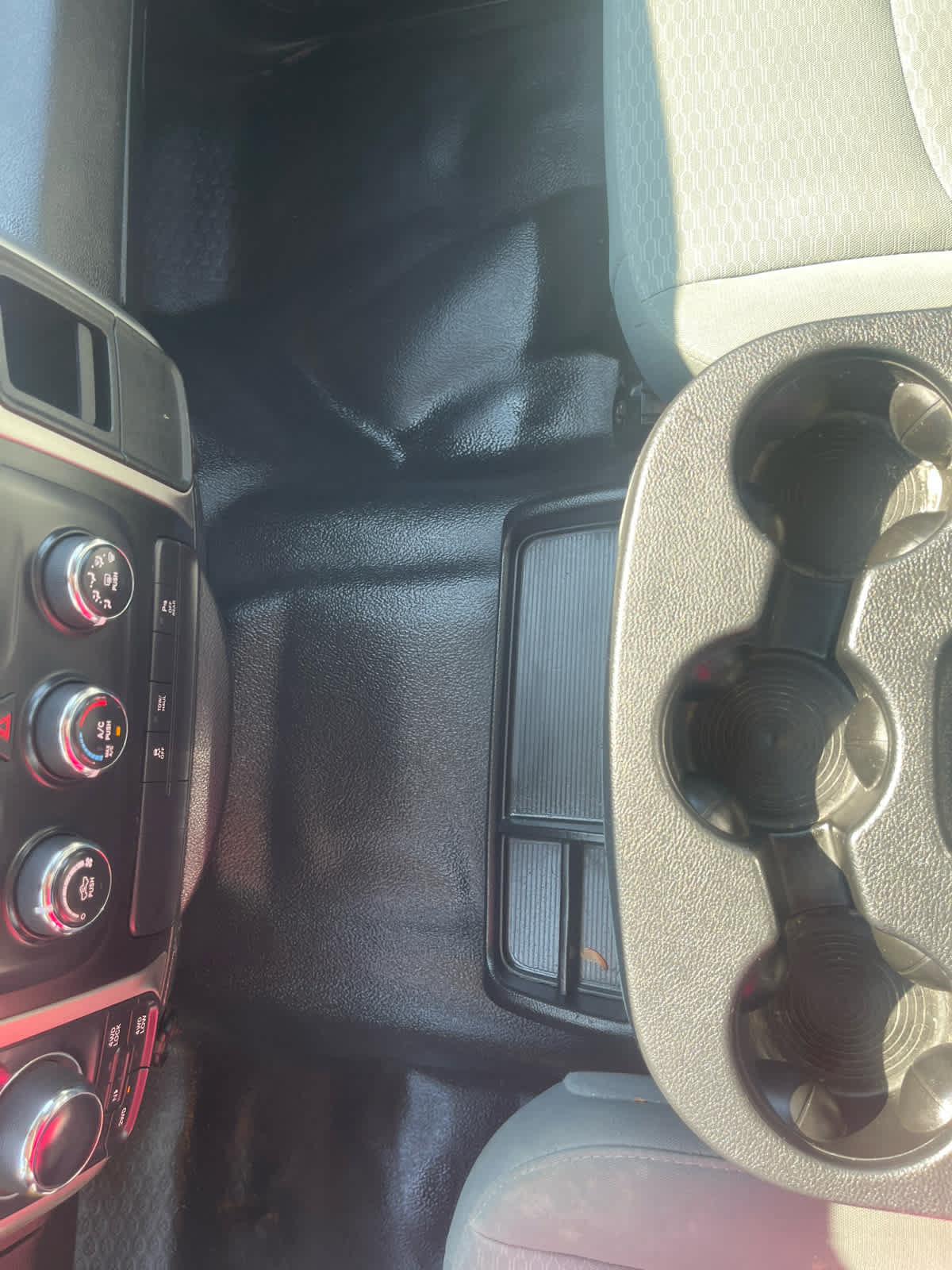 Used 2019 RAM 1500 Classic SLT w/ Protection Group AWD/4WD image 22