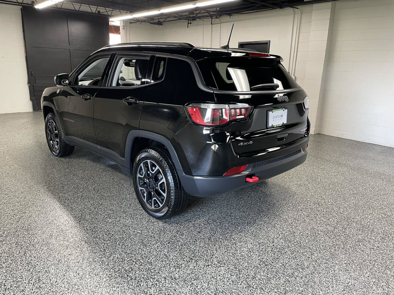 Used 2019 Jeep Compass Trailhawk w/ Leather Interior Group AWD/4WD image 8