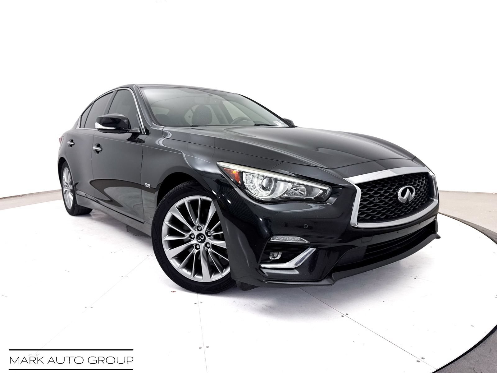 Used 2018 INFINITI Q50 Luxe w/ Essential Package (3.0T Luxe) RWD image 1