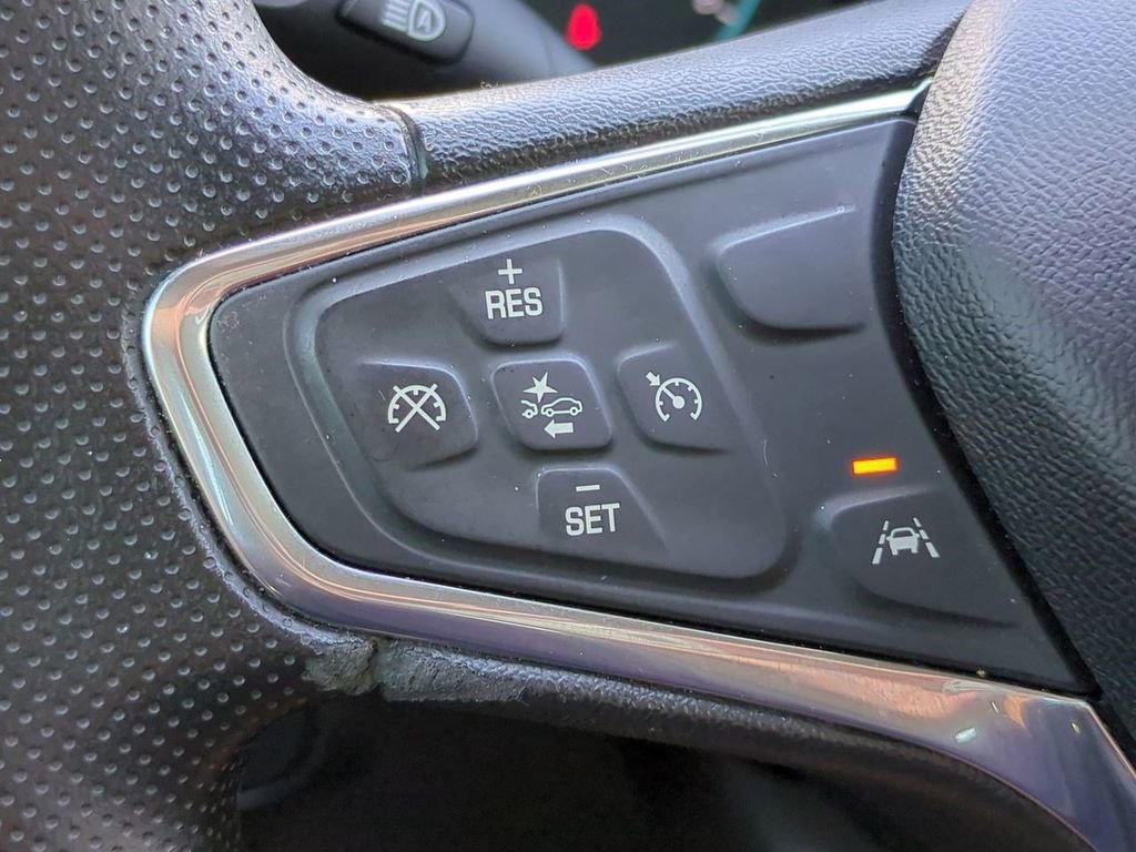 Used 2020 Chevrolet Equinox LS image 23