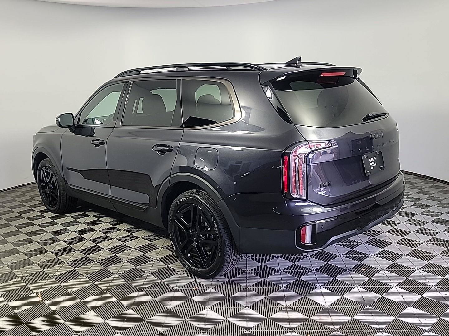 Certified 2025 Kia Telluride EX X-Line AWD/4WD image 10