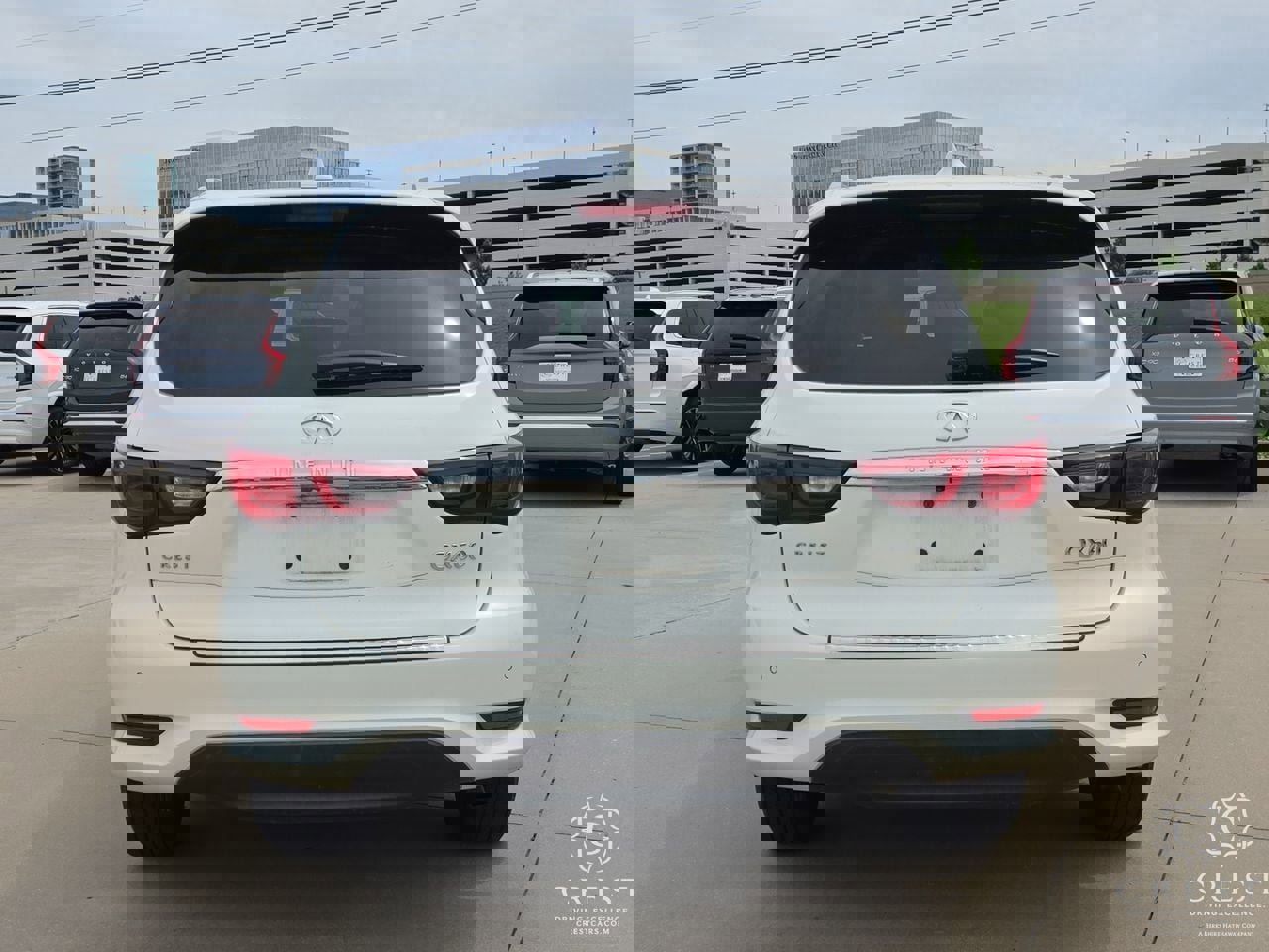 Used 2020 INFINITI QX60 Luxe w/ Essential Package image 4