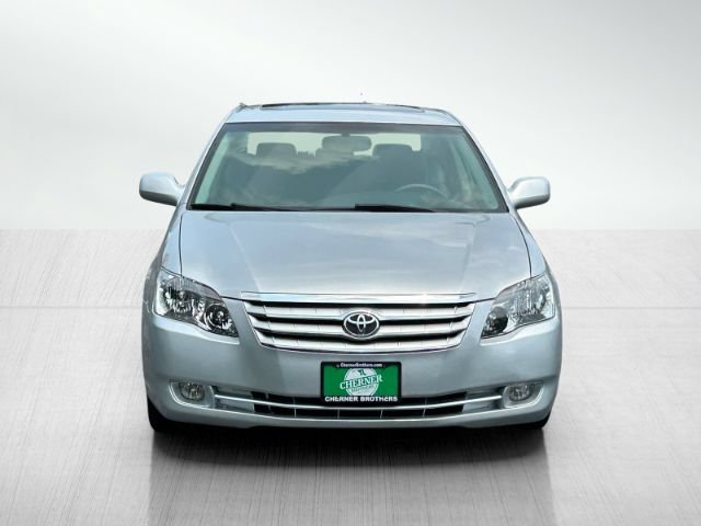 Used 2007 Toyota Avalon XLS FWD image 2