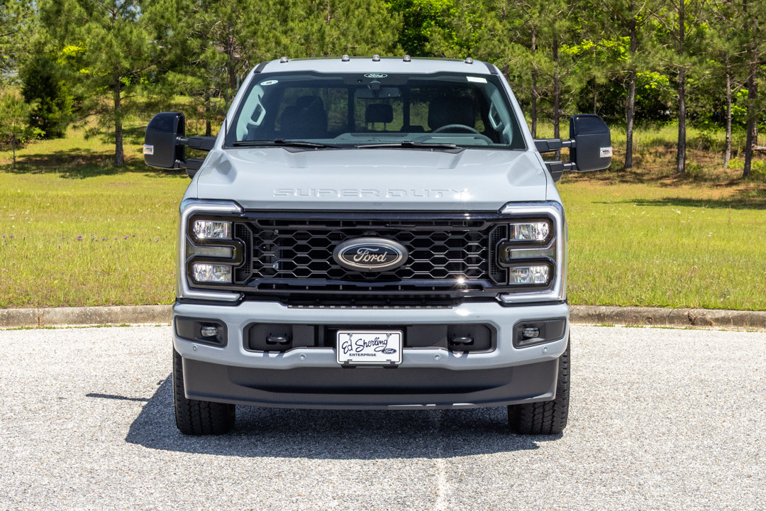New 2026 Ford F250 Lariat w/ Black Appearance Package AWD/4WD image 2