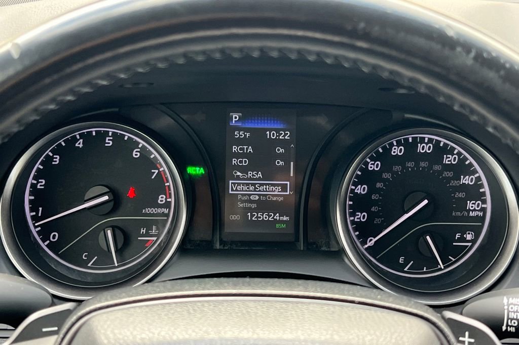 Used 2021 Toyota Camry SE w/ Convenience Package image 22