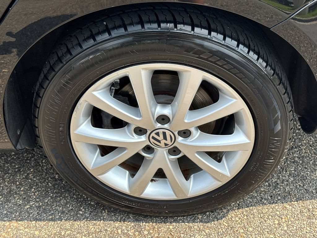 Used 2010 Volkswagen Jetta Limited Edition FWD image 20