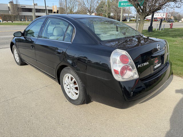 Used 2005 Nissan Altima 2.5 S FWD image 7